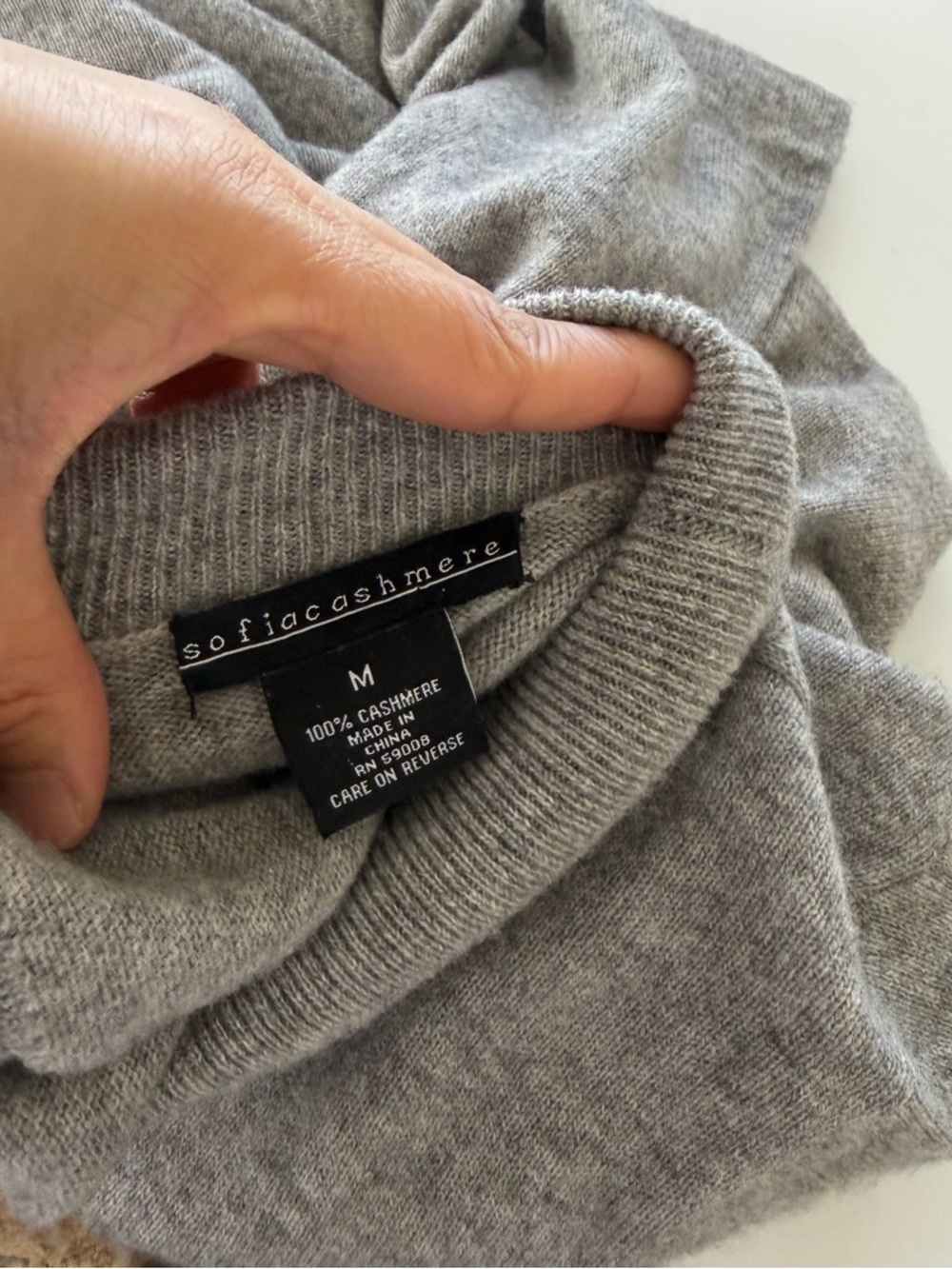 Sofia Cashmere Grey Turtleneck Sweater 100% Cashmere Size Medium. - Picture 10 of 12
